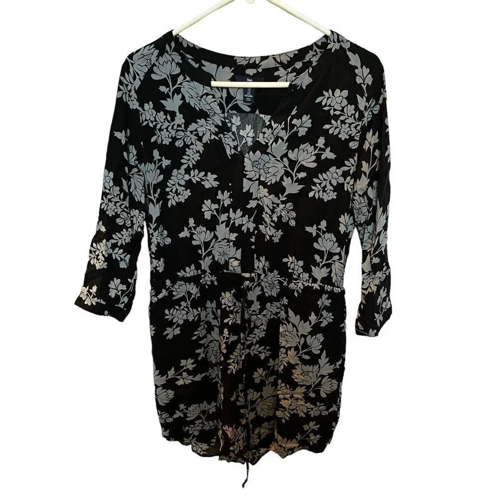 Gap dress/tunic top V neck Small black and gray floral